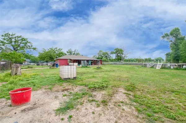 Quinlan, TX 75474,8411 CR 2316