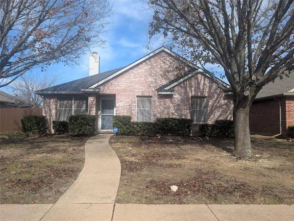 109 Hunters Trail, Red Oak, TX 75154