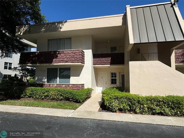 2601 S Palm Aire Dr  #112, Pompano Beach, FL 33069