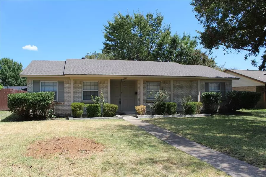 1010 Brookshire Circle, Garland, TX 75043