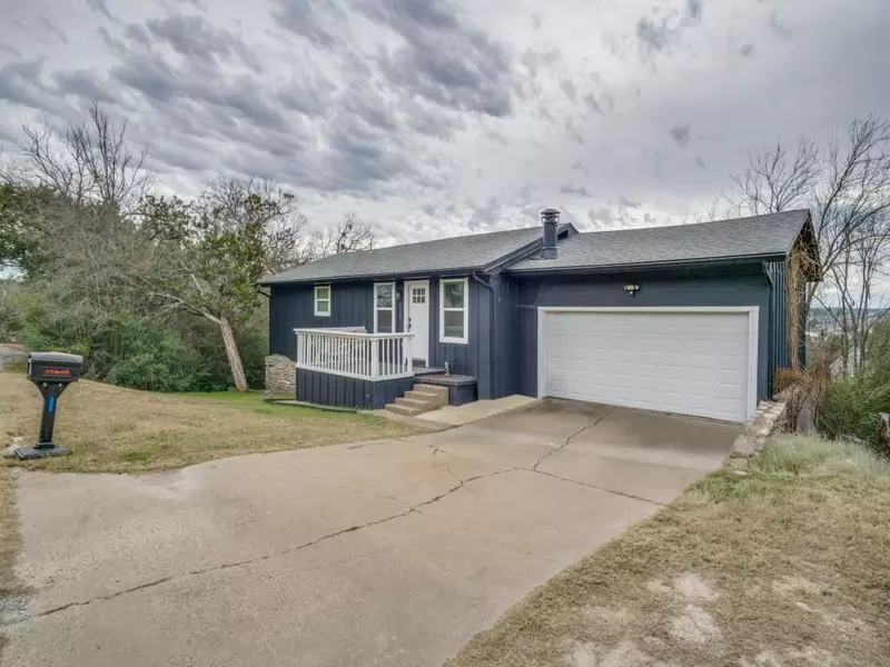 1719 Boot Hill Road, Granbury, TX 76049