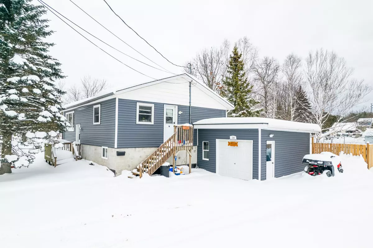 Parry Sound, ON P2A 2R5,10 Melissa ST