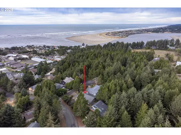 Waldport, OR 97394,760 SW Range DR SW