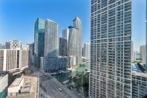 Miami, FL 33131,500 Brickell Ave  #2501