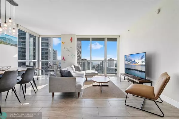 Miami, FL 33131,500 Brickell Ave  #2501