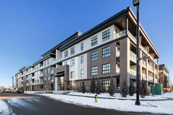 4275 Norford AVE NW #320, Calgary, AB T3B 6H3