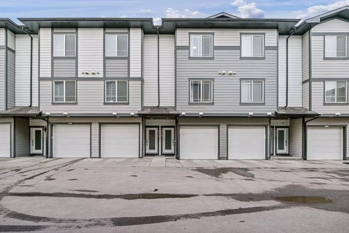 Calgary, AB T3N 1X2,95 Skyview Close NE #908