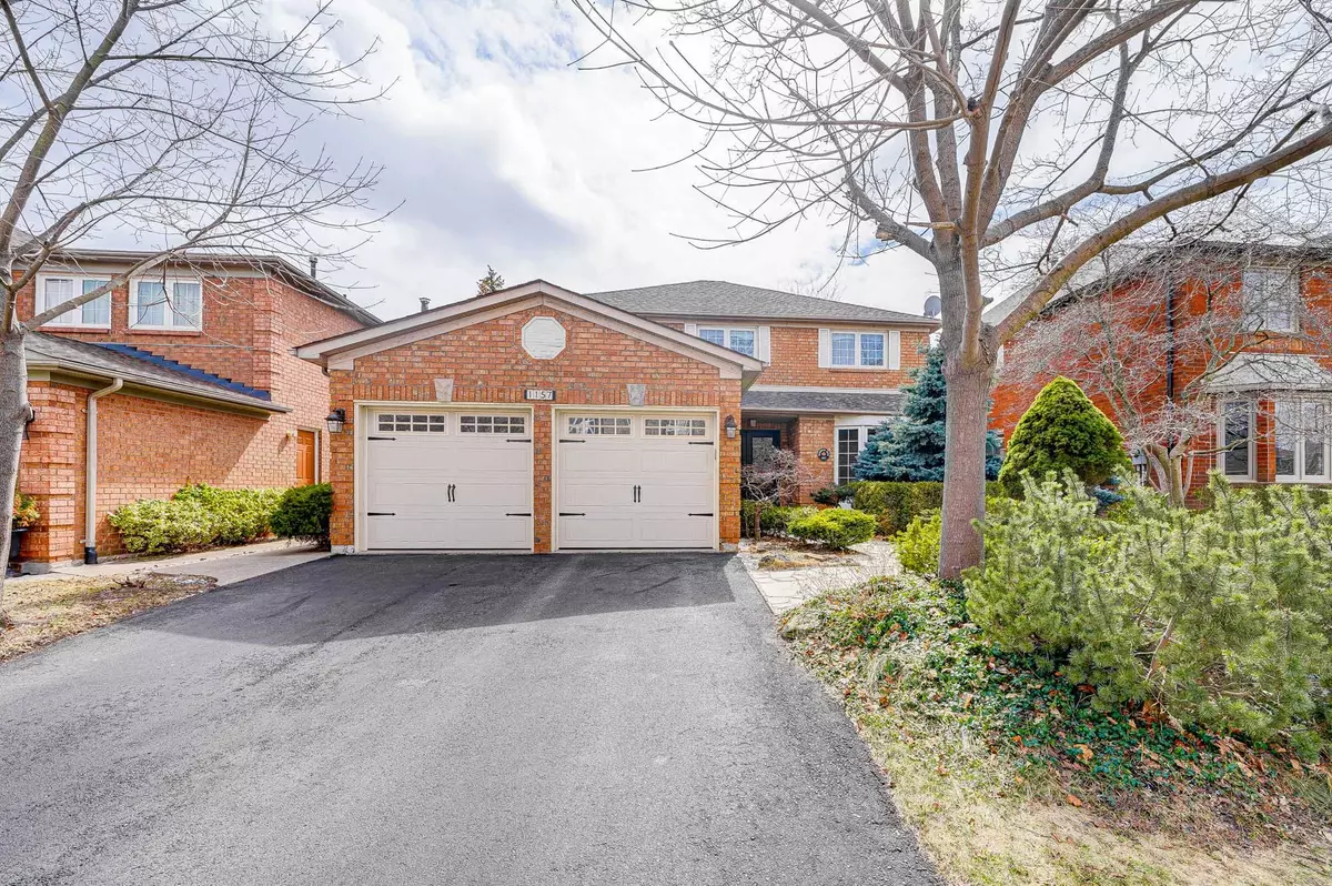 Oakville, ON L6M 1T9,1157 Windrush DR