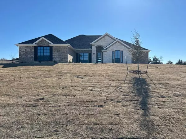 1080 Julian Drive, Van Alstyne, TX 75495