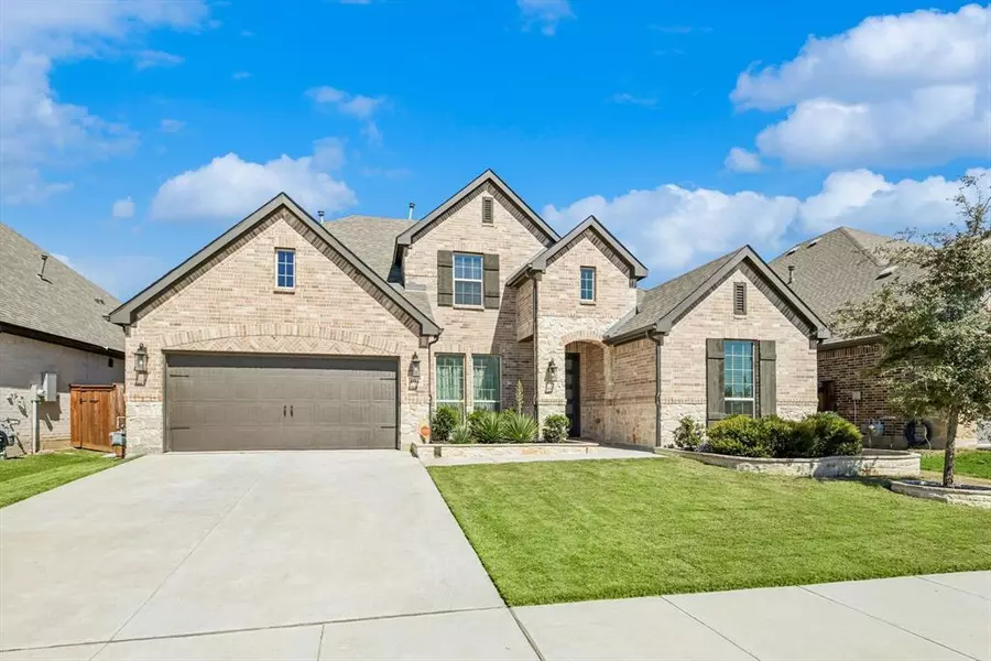 404 Leighton Court, Fort Worth, TX 76131