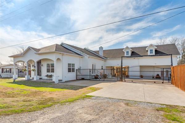 1932 Fm 36 S, Caddo Mills, TX 75135