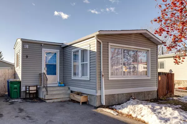 9 Big Hill WAY, Airdrie, AB T4A1M7