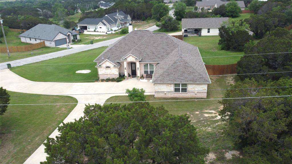 921 W Apache Trail, Granbury, TX 76048