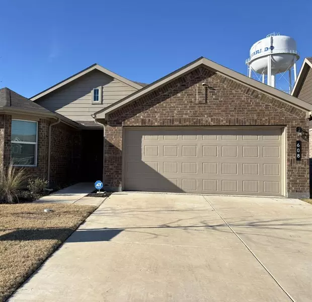 608 Breckenridge Park Drive, Alvarado, TX 76009