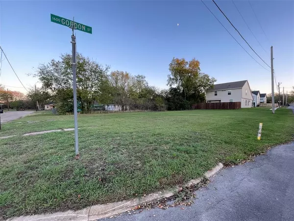 Greenville, TX 75401,2215 Anderson Street