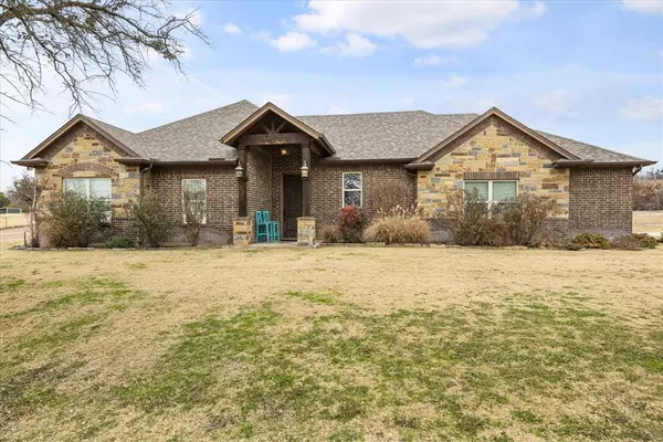 31185 US Highway 377 N, Bluff Dale, TX 76433