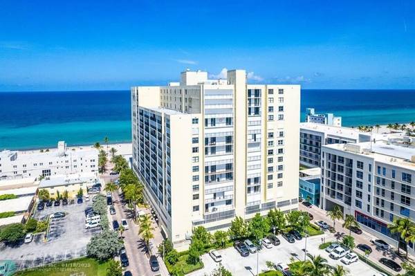 322 BUCHANAN ST  #810, Hollywood, FL 33019