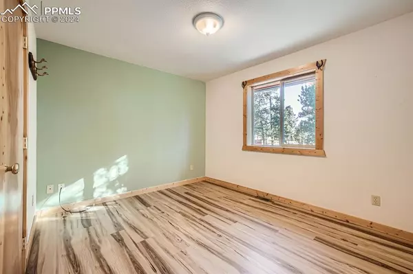 Florissant, CO 80816,25 Amanda CIR