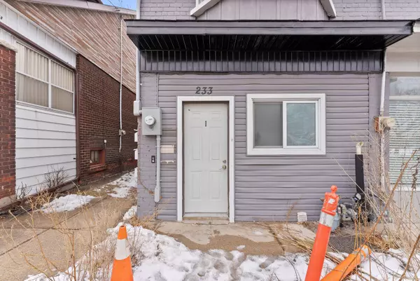 233 Greenwood AVE #1, Toronto E01, ON M4L 2R4