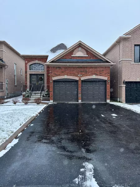 484 Summerpark CRES, Pickering, ON L1V 7A8