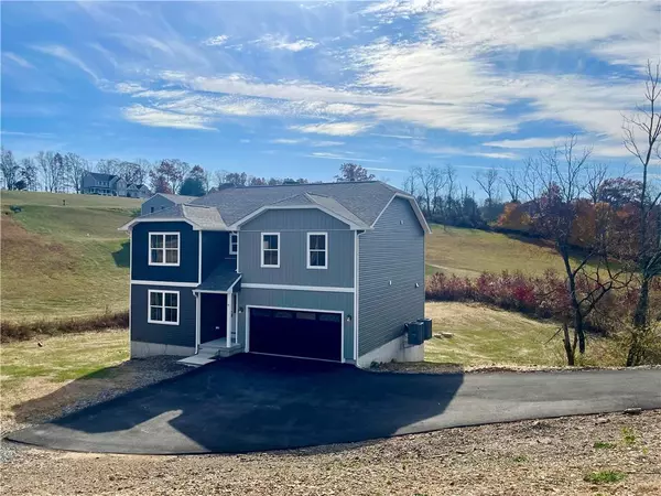 9 Mooreland Lane, West Penn Township, PA 17960