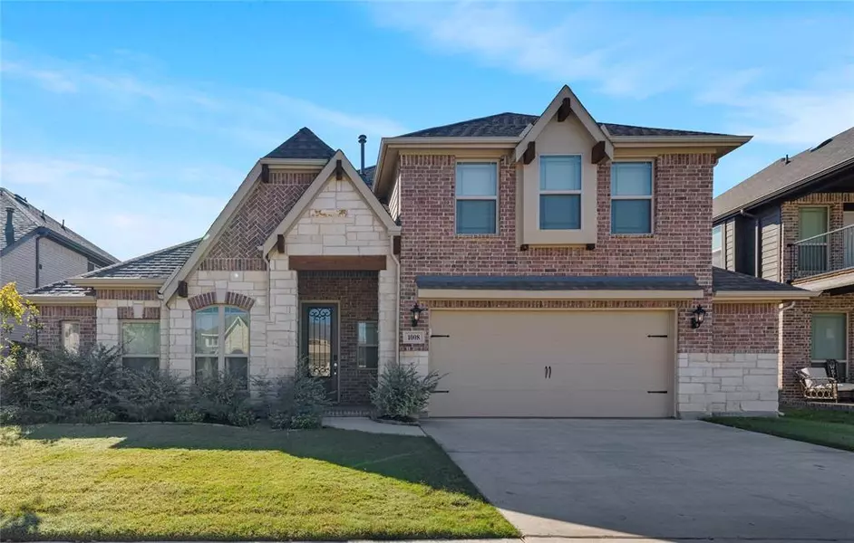 1008 Superbloom Avenue, Justin, TX 76247