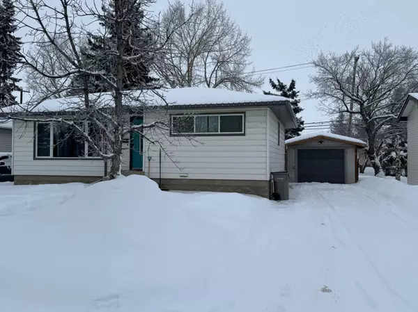 10266 111 AVE, Grande Prairie, AB T8V 1T8