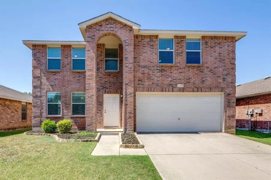 6104 St James Place, Denton, TX 76210