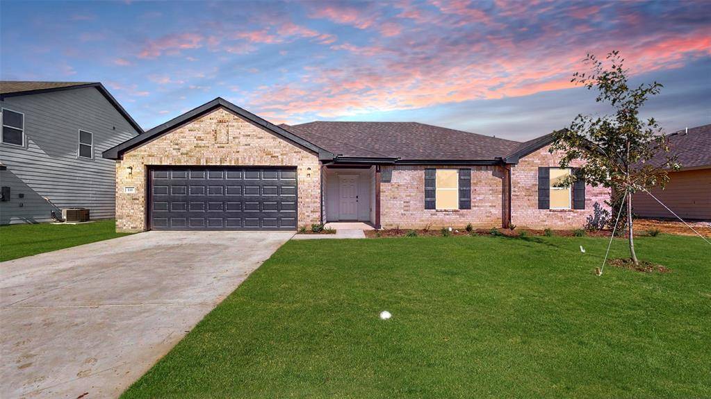 111 Annabelle Street, Cleburne, TX 76031