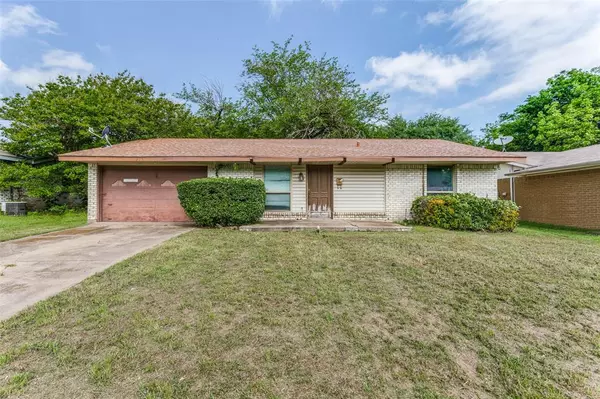 337 Meadowhill Drive, Garland, TX 75043