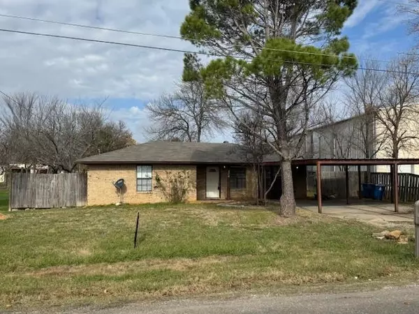 216 W Marshall Street, Palmer, TX 75152