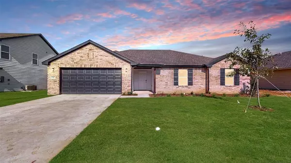 111 Annabelle Street, Cleburne, TX 76031