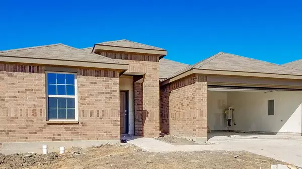 2304 Broken Bow Trail, Crandall, TX 75114