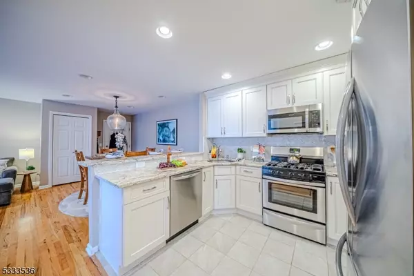 Wayne Twp., NJ 07470,39 Parkside Ct