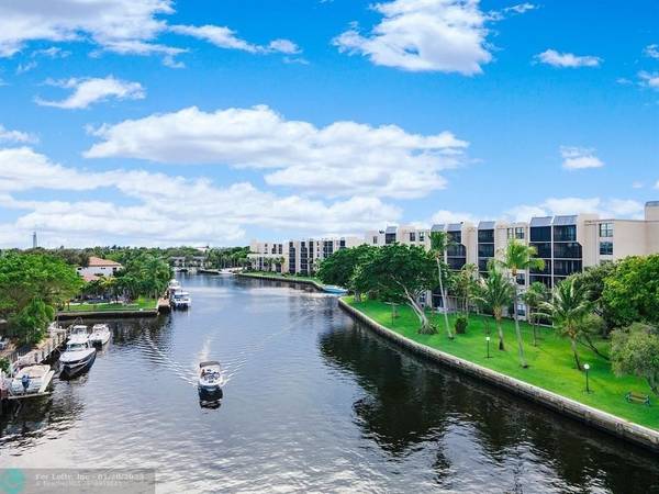 9 Royal Palm Way  #206, Boca Raton, FL 33432