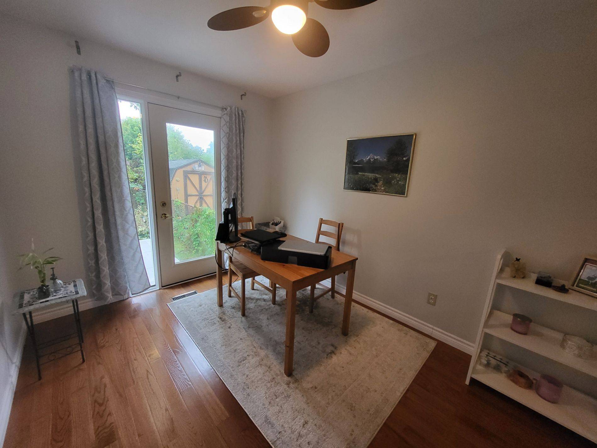 London, ON N5Y 4Y7,37 Monsarrat CRES