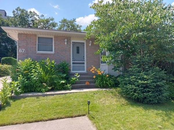 67 Dundee CT, London, ON N6C 5E4