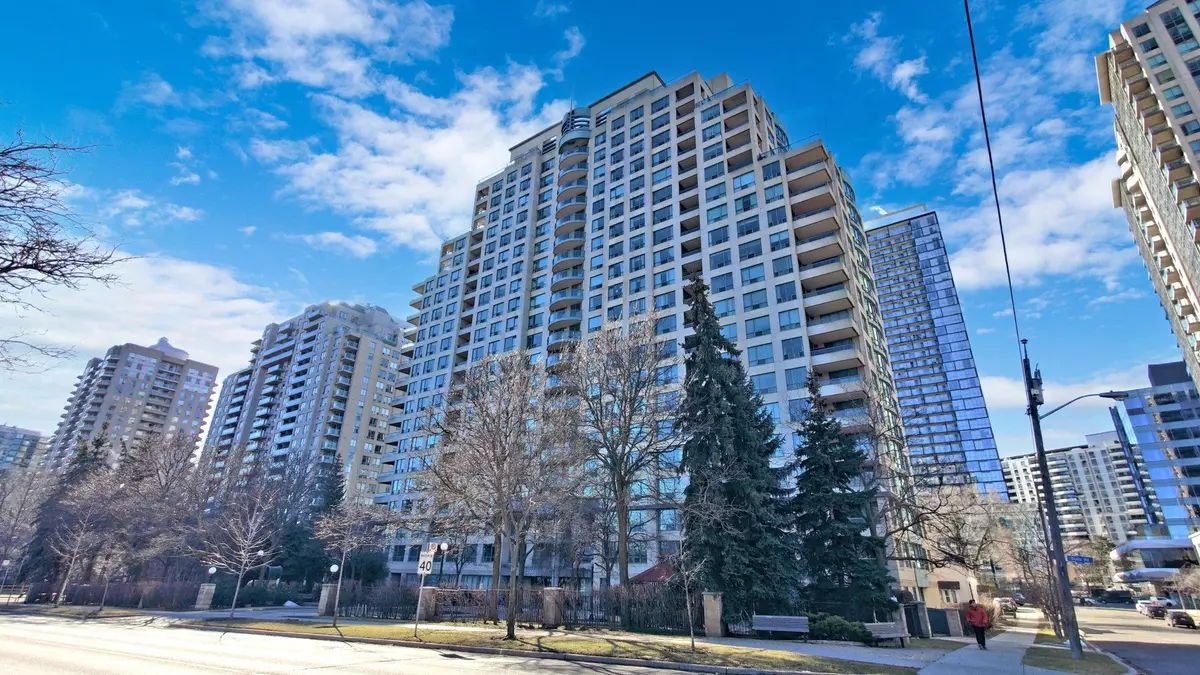 Toronto C14, ON M2N 6W1,238 Doris AVE #2111