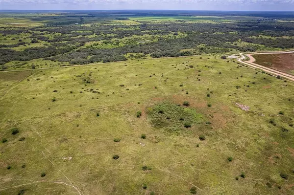 Hallettsville, TX 77964,83 Acres County Rd 18