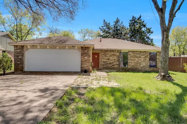 426 Roundtop Boulevard, Duncanville, TX 75116