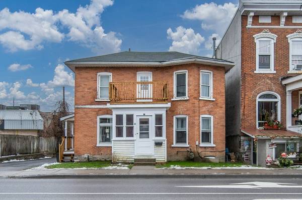 14 Bridge ST W, Lennox & Addington, ON K7R 2C3