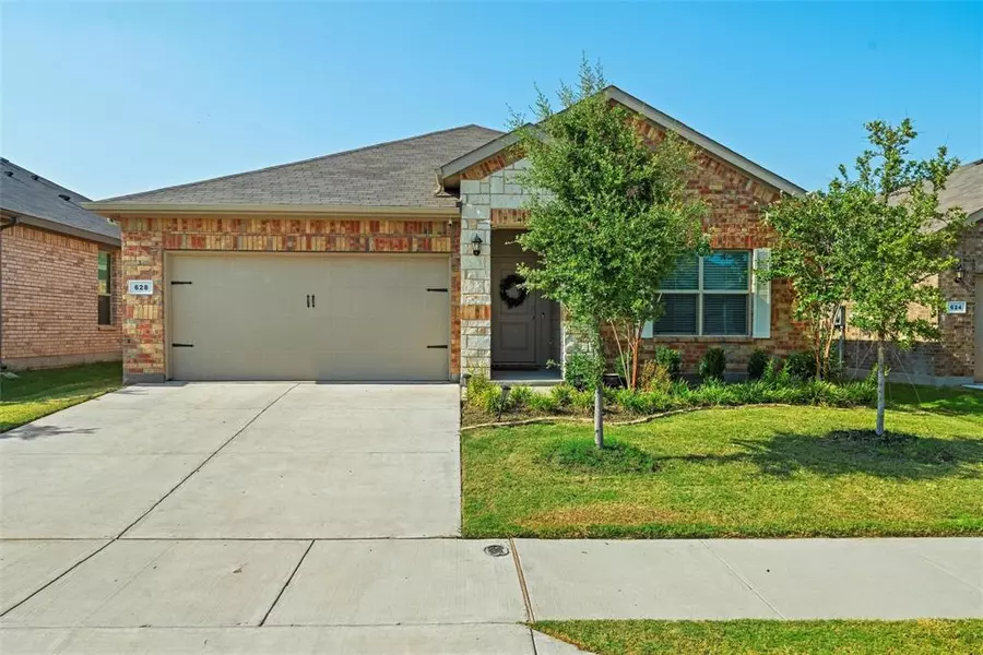 628 Blacktail Drive, Fort Worth, TX 76131