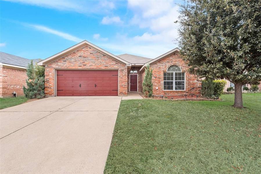 1236 Sierra Blanca Drive, Fort Worth, TX 76028