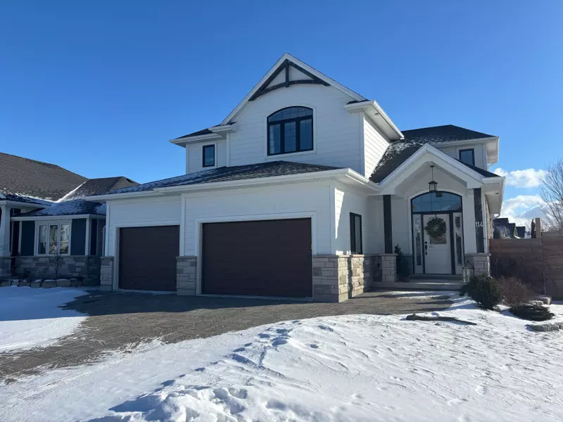 114 Old Field LN, Central Elgin, ON N5L 0A9