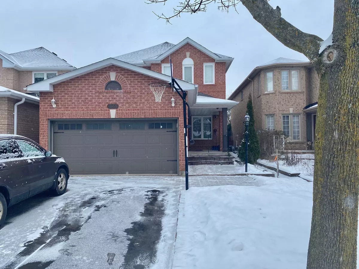 Newmarket, ON L3X 2G1,423 Flanagan CT