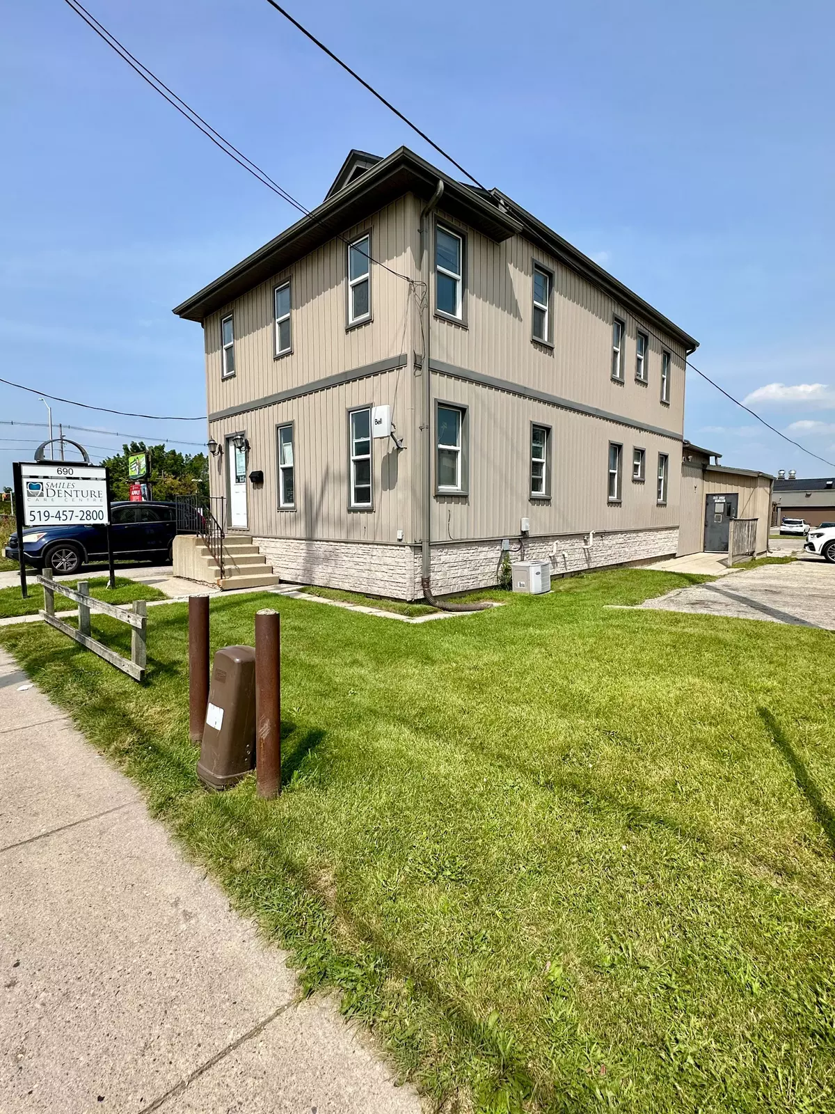 London, ON N5W 1H4,690 Hale ST