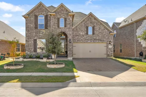 2310 Prairie Glen Street,  Lewisville,  TX 75056