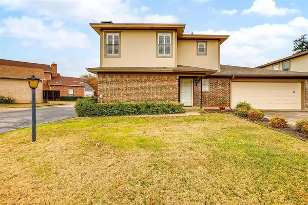 75 One Main Place, Benbrook, TX 76126