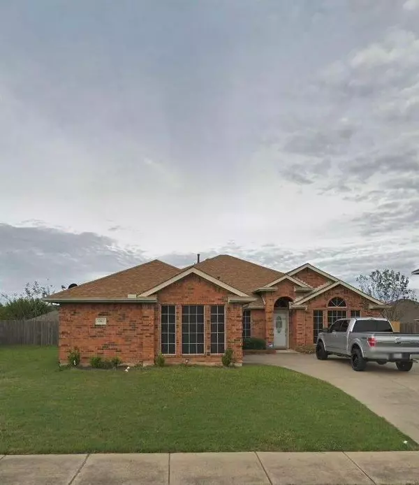 1013 Urban Drive, Desoto, TX 75115