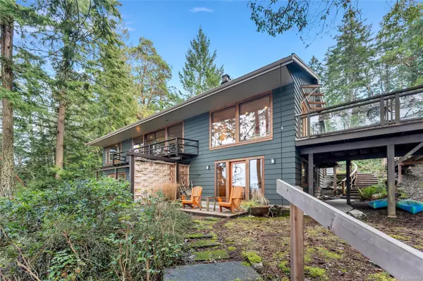 Salt Spring, BC V8K 2M9,960 Rainbow Rd